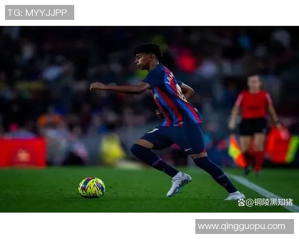 金色小辫的足球明星如何在绿茵场上书写传奇人生与梦想追逐