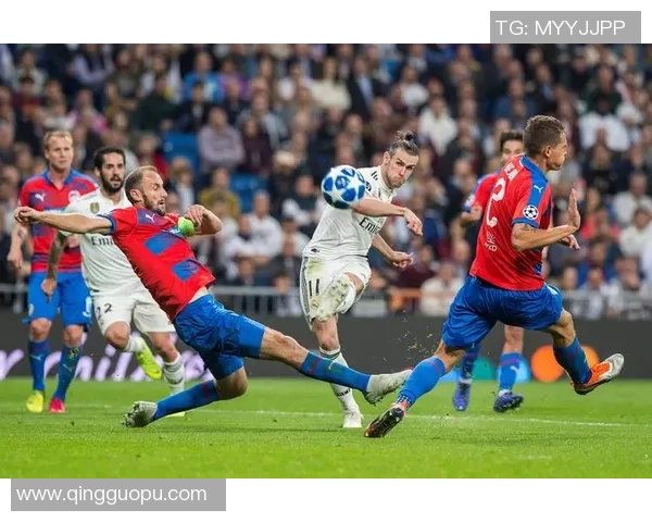 足球明星皮尔森的生平成就与精彩瞬间全景介绍 足球明星皮尔森的生平成就与精彩瞬间全景介绍